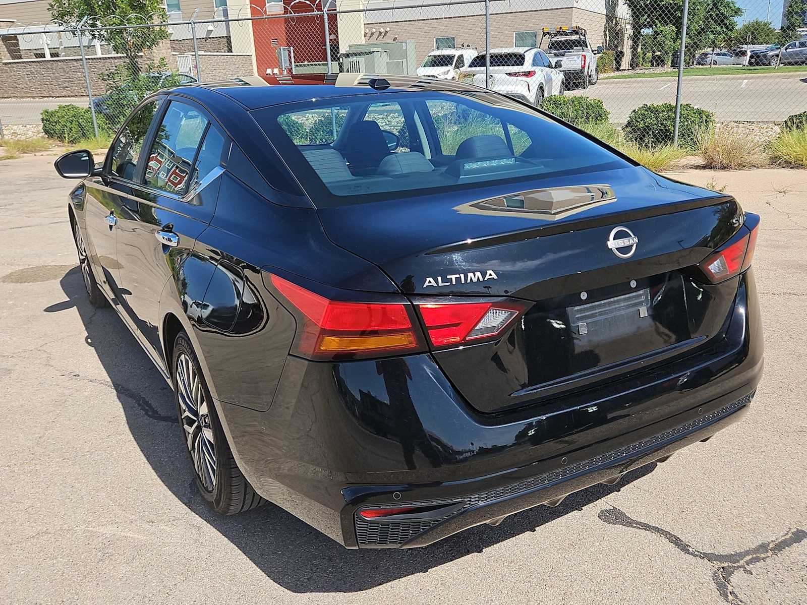 Thumbnail: 2023 Nissan Altima - 12
