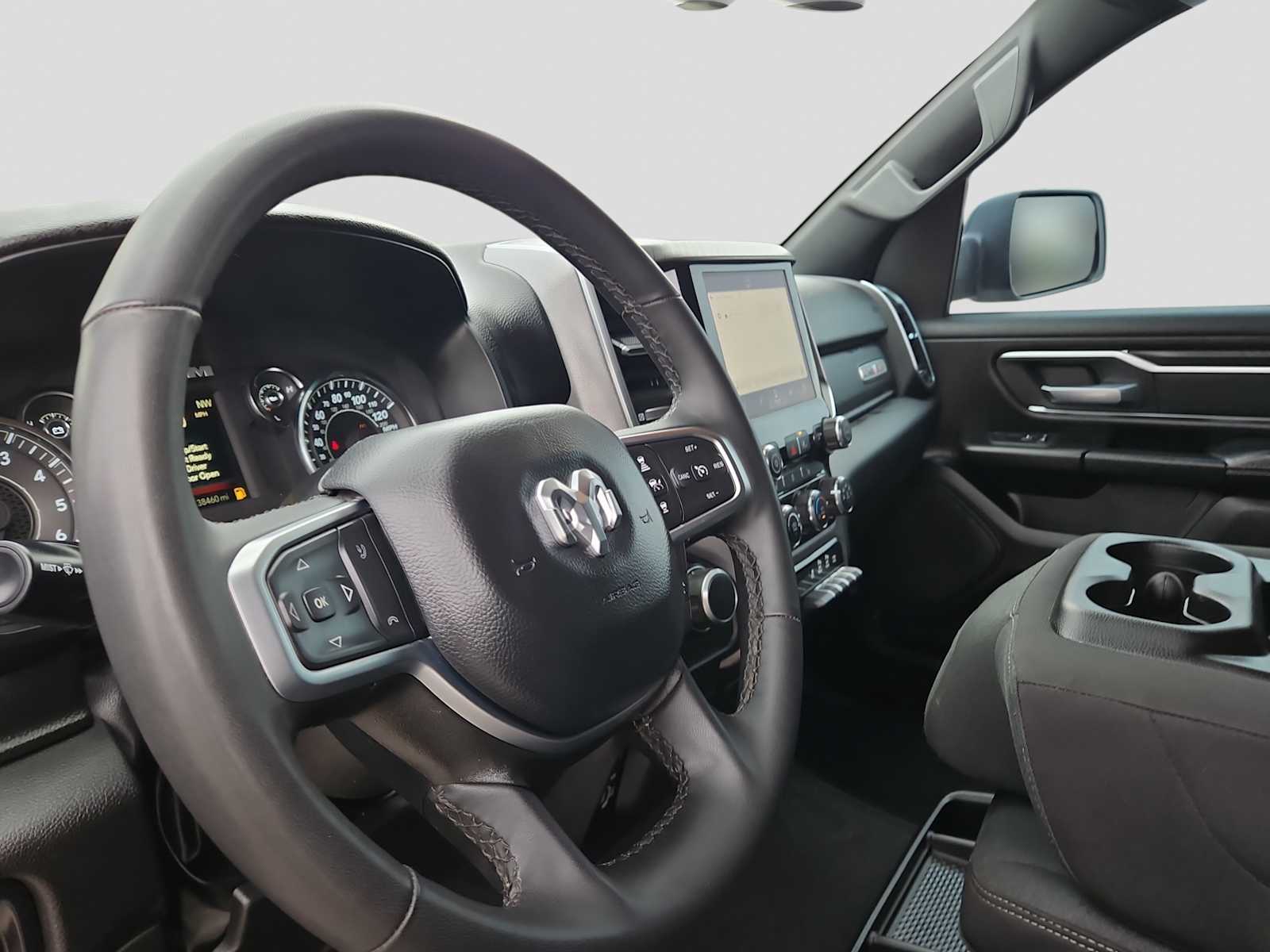 Thumbnail: 2025 RAM 1500 - 10
