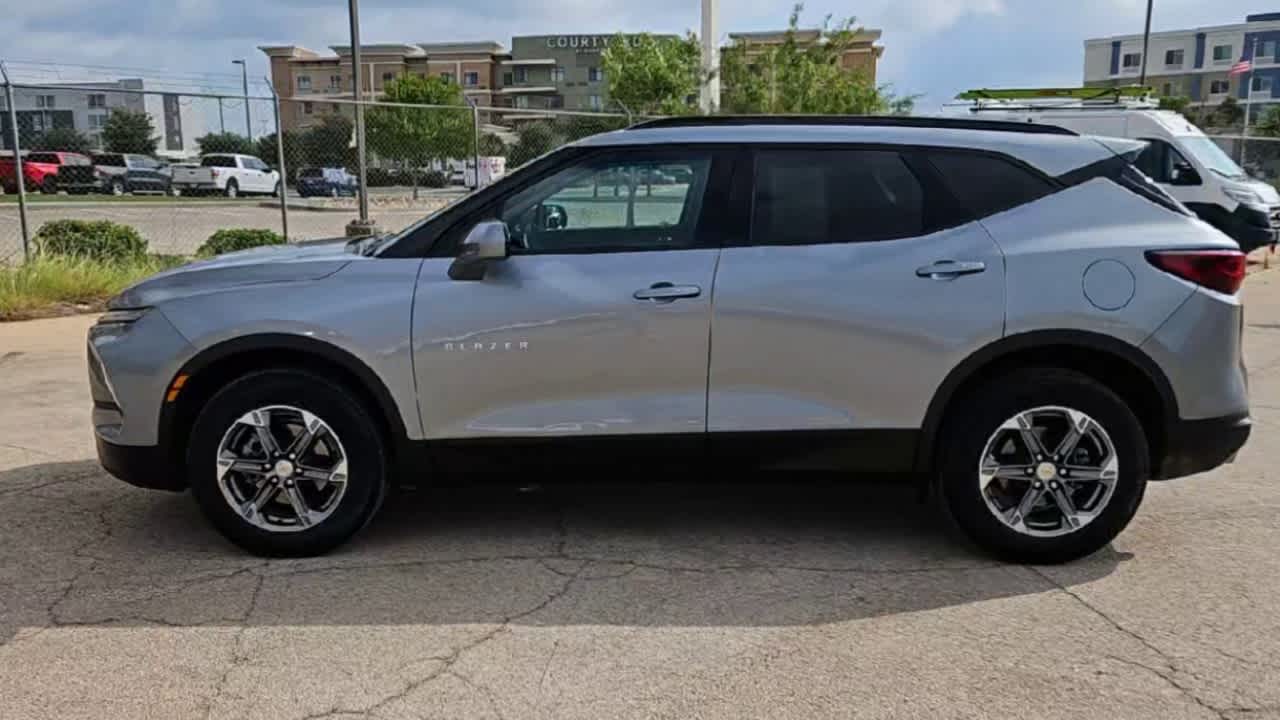 Thumbnail: 2023 Chevrolet Blazer - 5