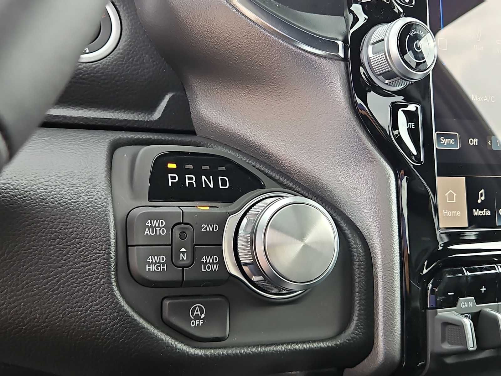 Thumbnail: 2026 RAM 1500 - 21