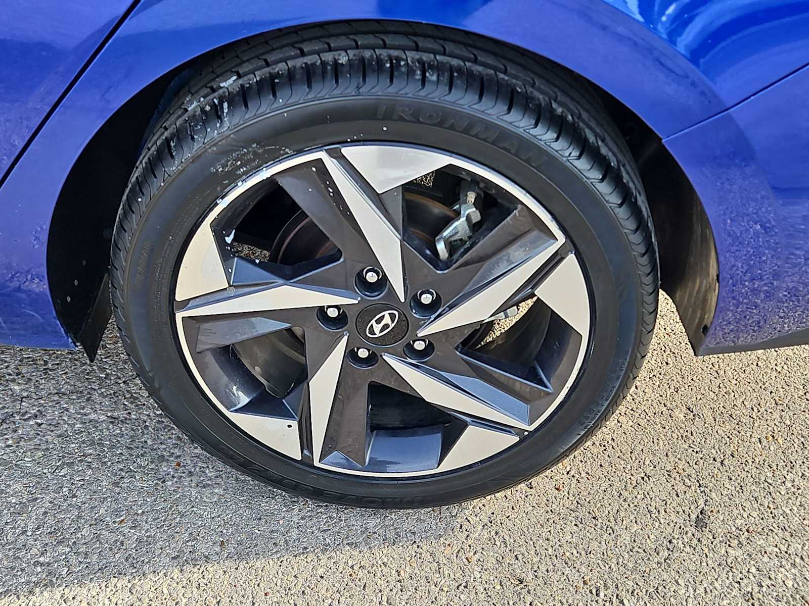 Thumbnail: 2023 Hyundai Elantra - 12