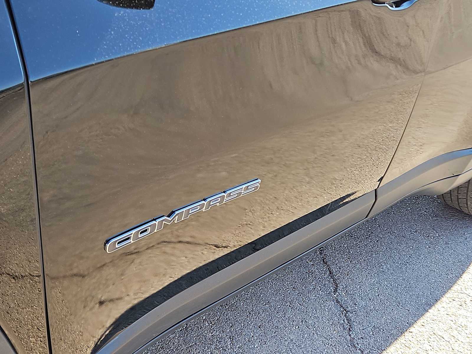 Thumbnail: 2018 Jeep Compass - 15