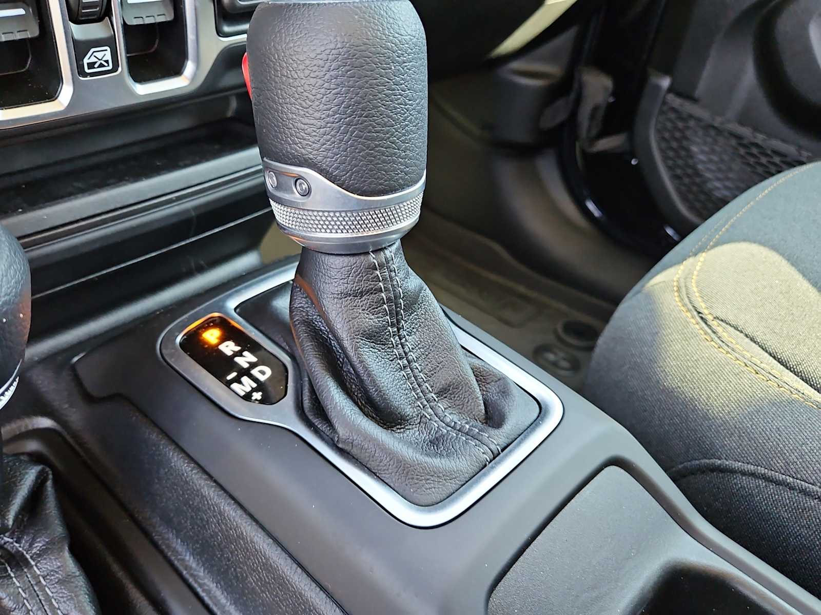Thumbnail: 2025 Jeep Wrangler - 21