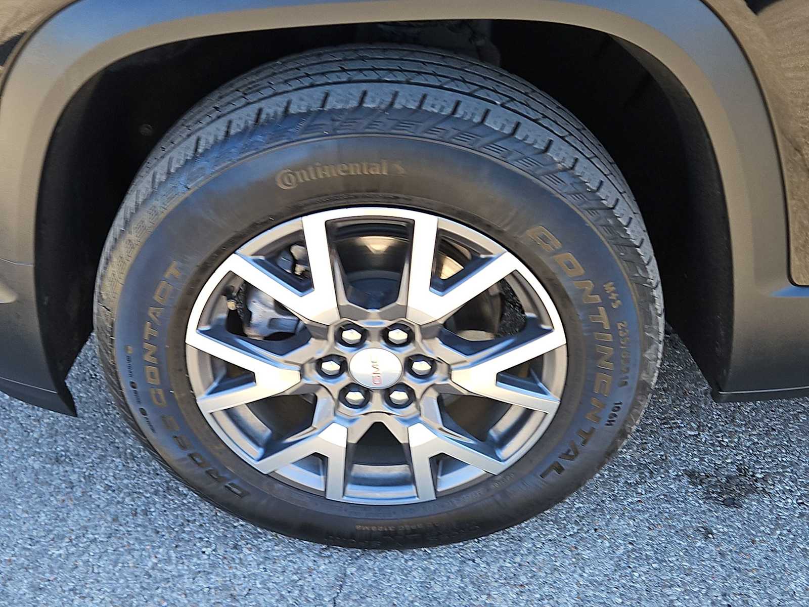 Thumbnail: 2023 GMC Acadia - 12