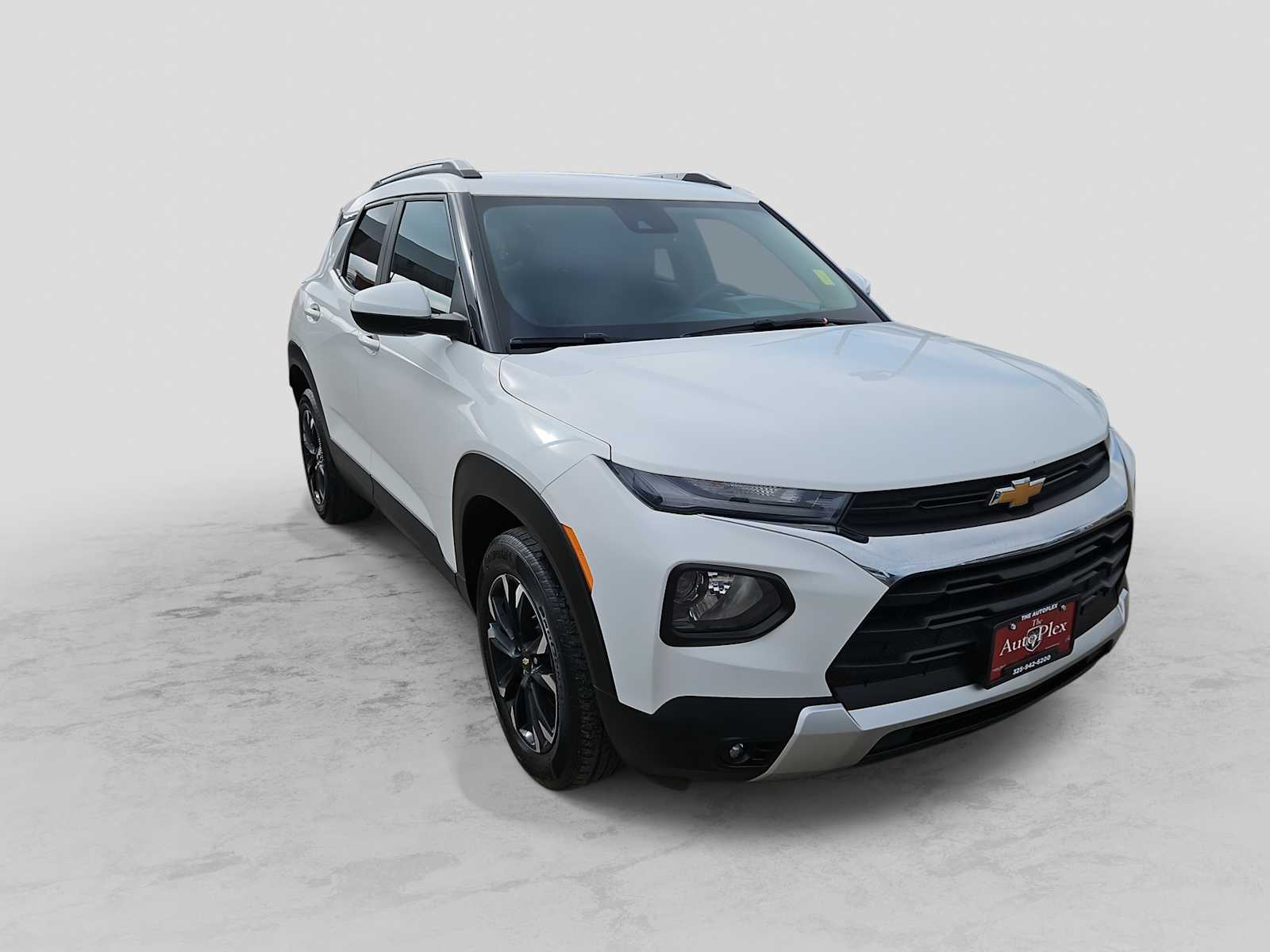 Thumbnail: 2023 Chevrolet TrailBlazer - 2