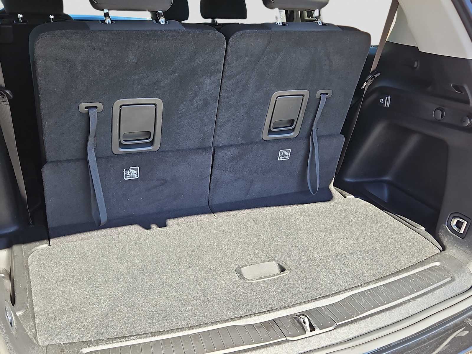 Thumbnail: 2024 Jeep Grand Cherokee L - 23