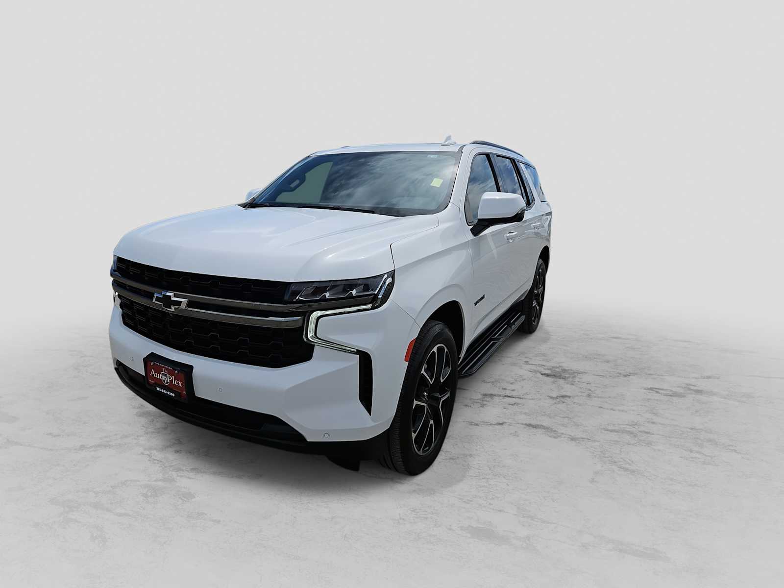 Thumbnail: 2023 Chevrolet Tahoe - 4