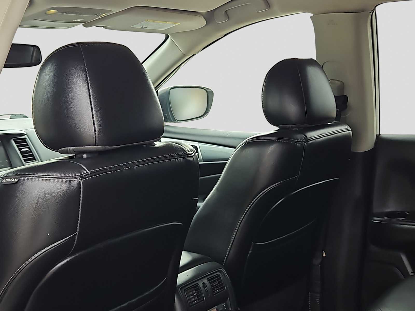 Thumbnail: 2020 Nissan Pathfinder - 16