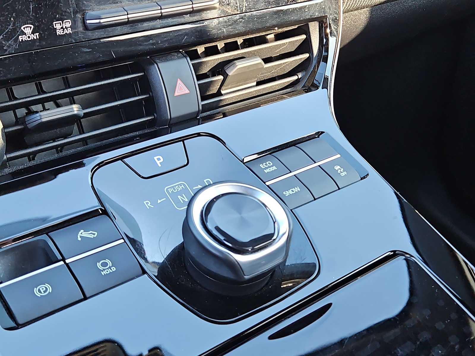 Thumbnail: 2024 Toyota bZ4X - 21