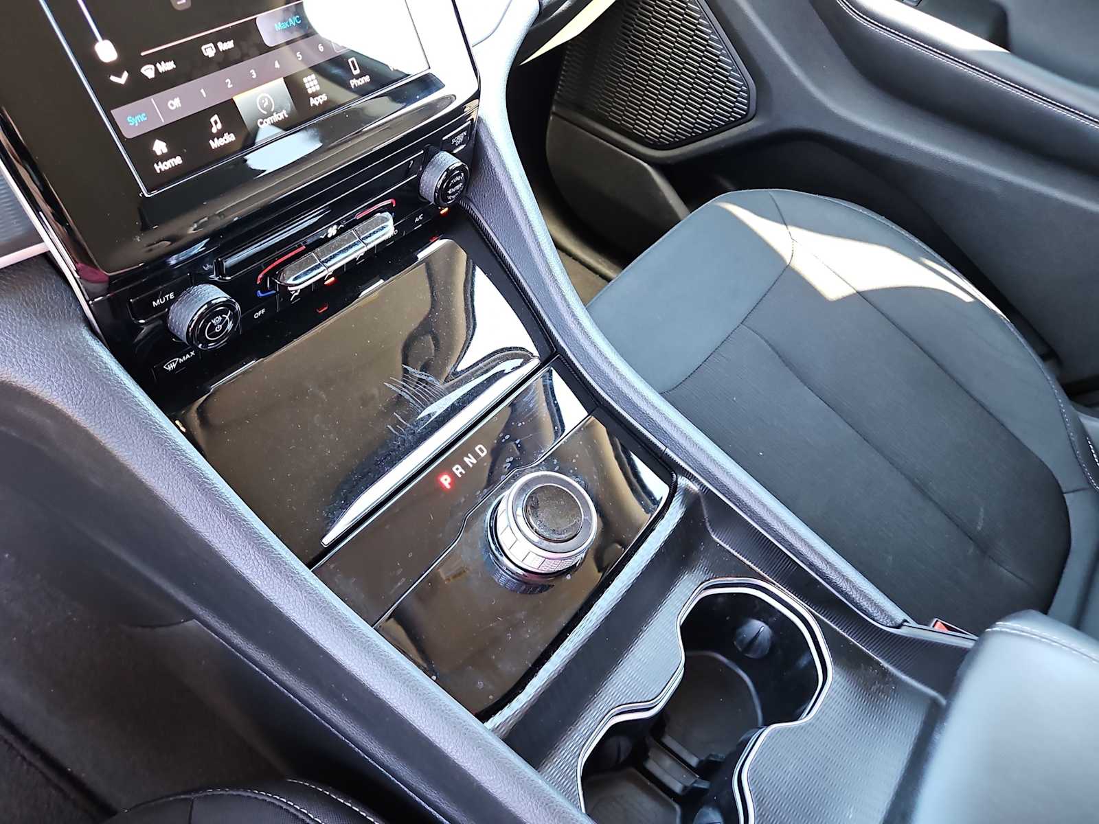 Thumbnail: 2024 Jeep Grand Cherokee L - 20