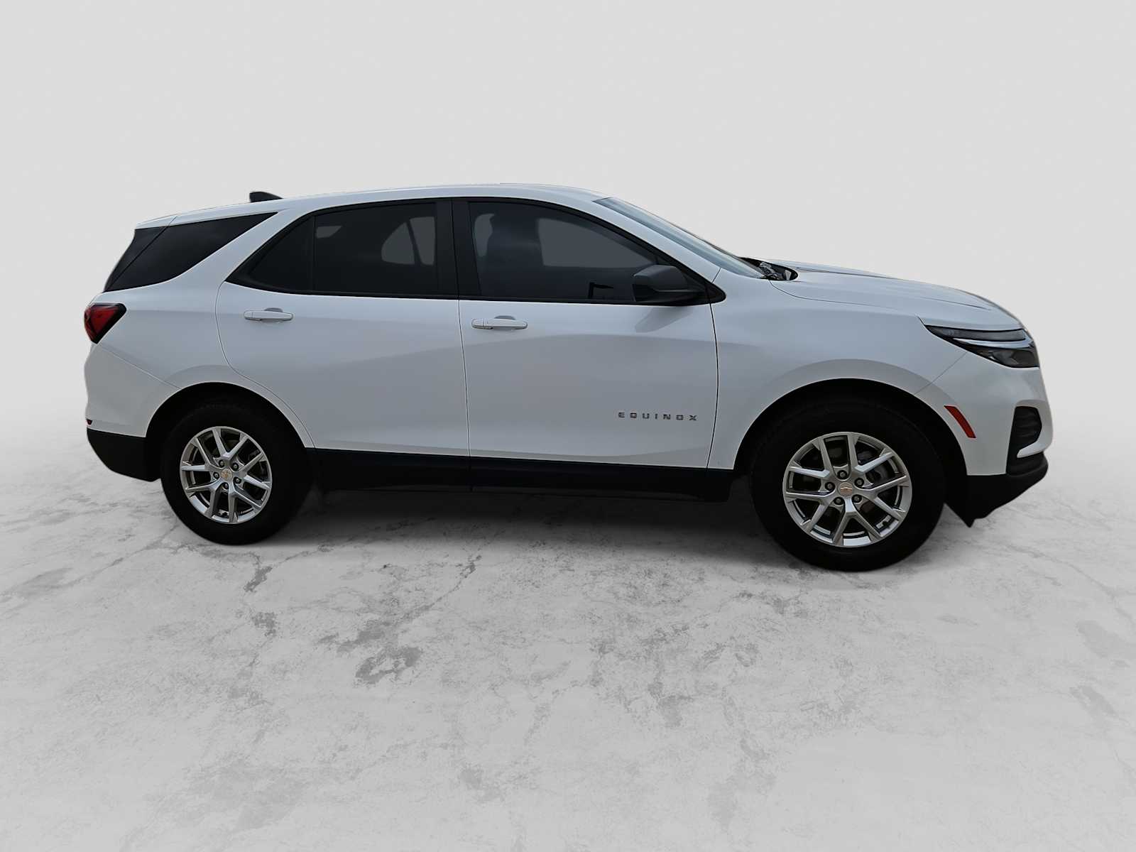 Thumbnail: 2023 Chevrolet Equinox - 9