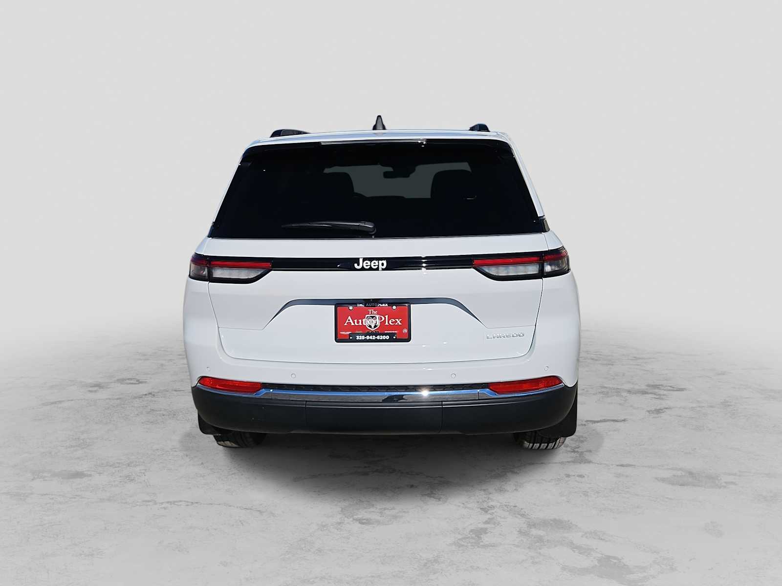 Thumbnail: 2026 Jeep Grand Cherokee - 7