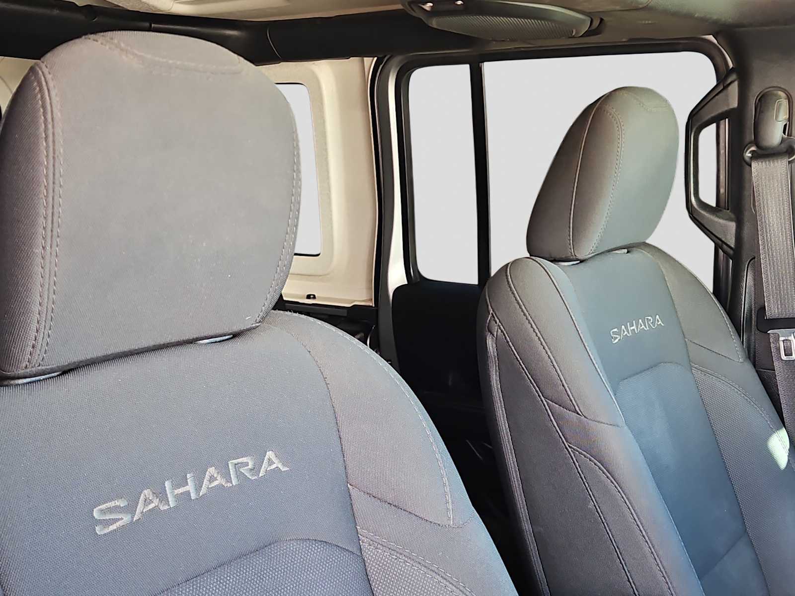 Thumbnail: 2020 Jeep Wrangler - 18