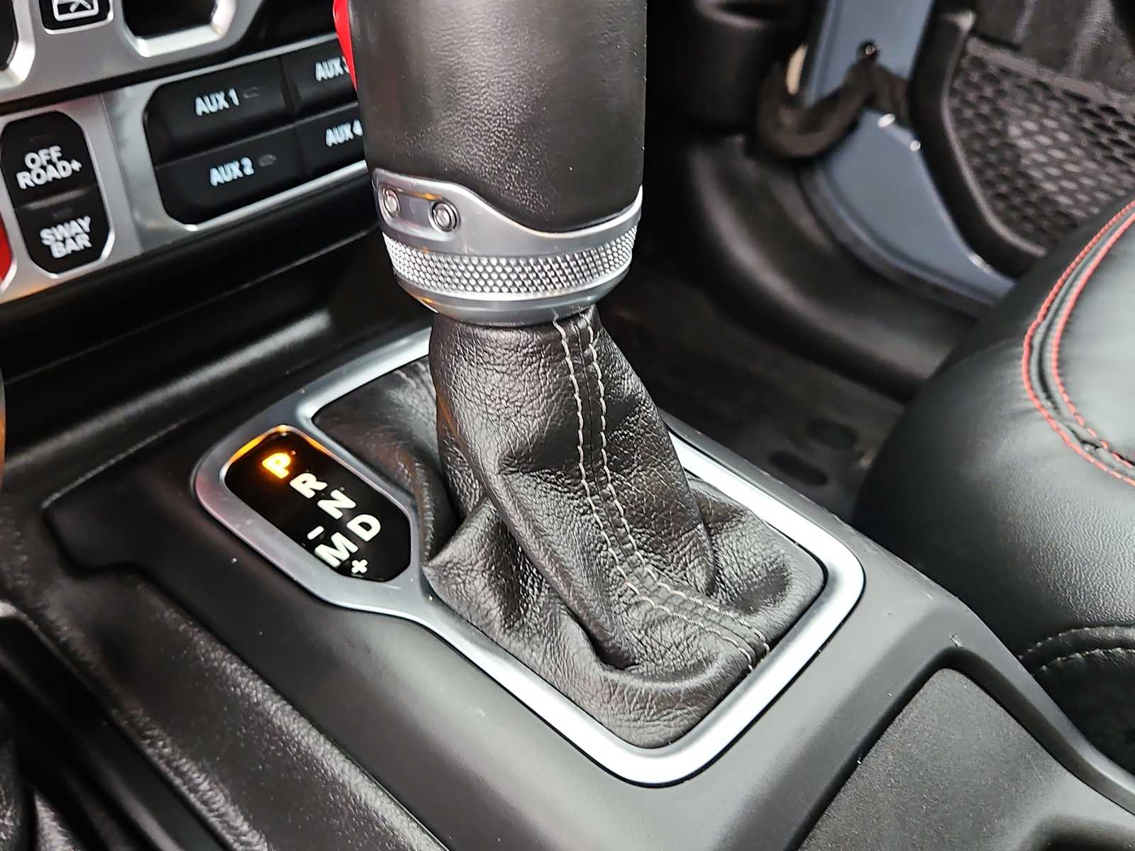 Thumbnail: 2025 Jeep Gladiator - 21