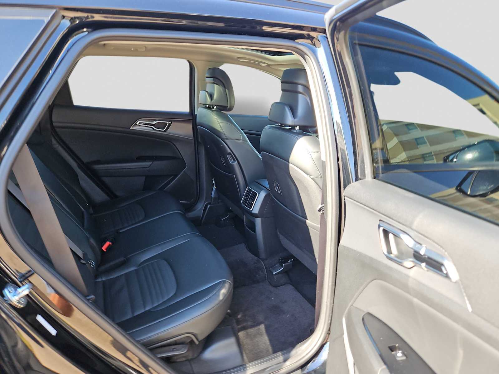 Thumbnail: 2024 Kia Sportage - 20