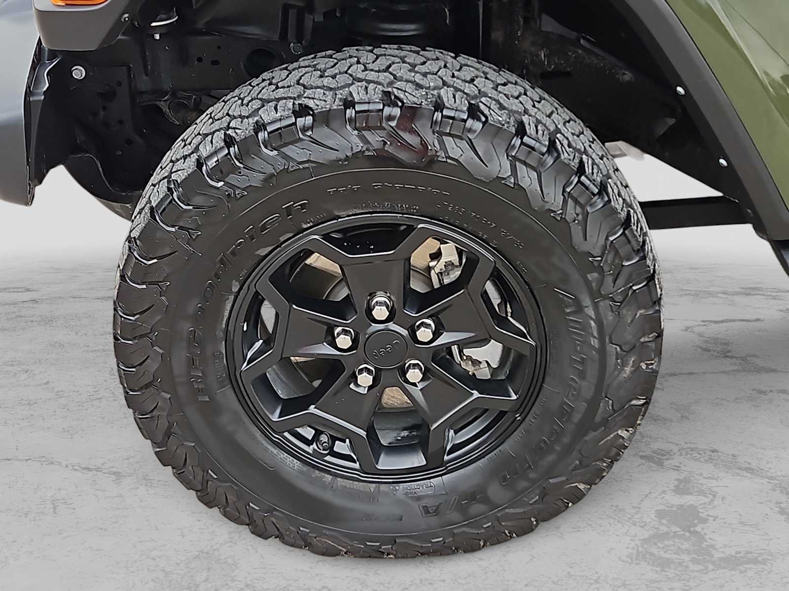 Thumbnail: 2021 Jeep Gladiator - 12