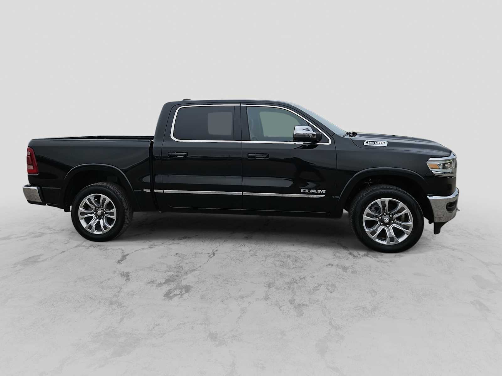 Thumbnail: 2024 RAM 1500 - 9