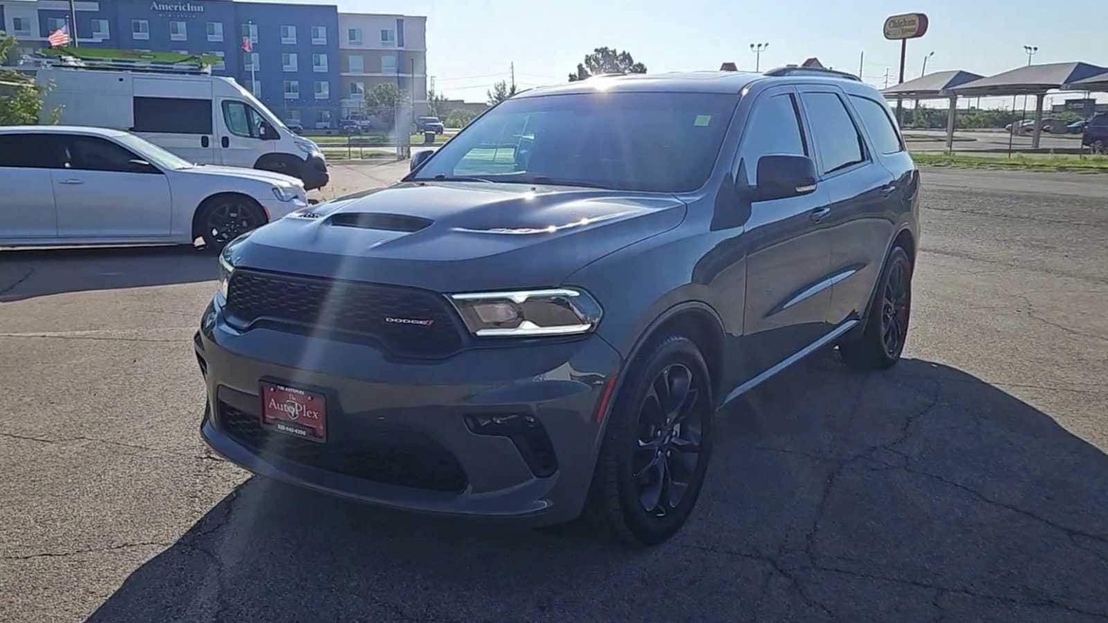 Thumbnail: 2021 Dodge Durango - 3