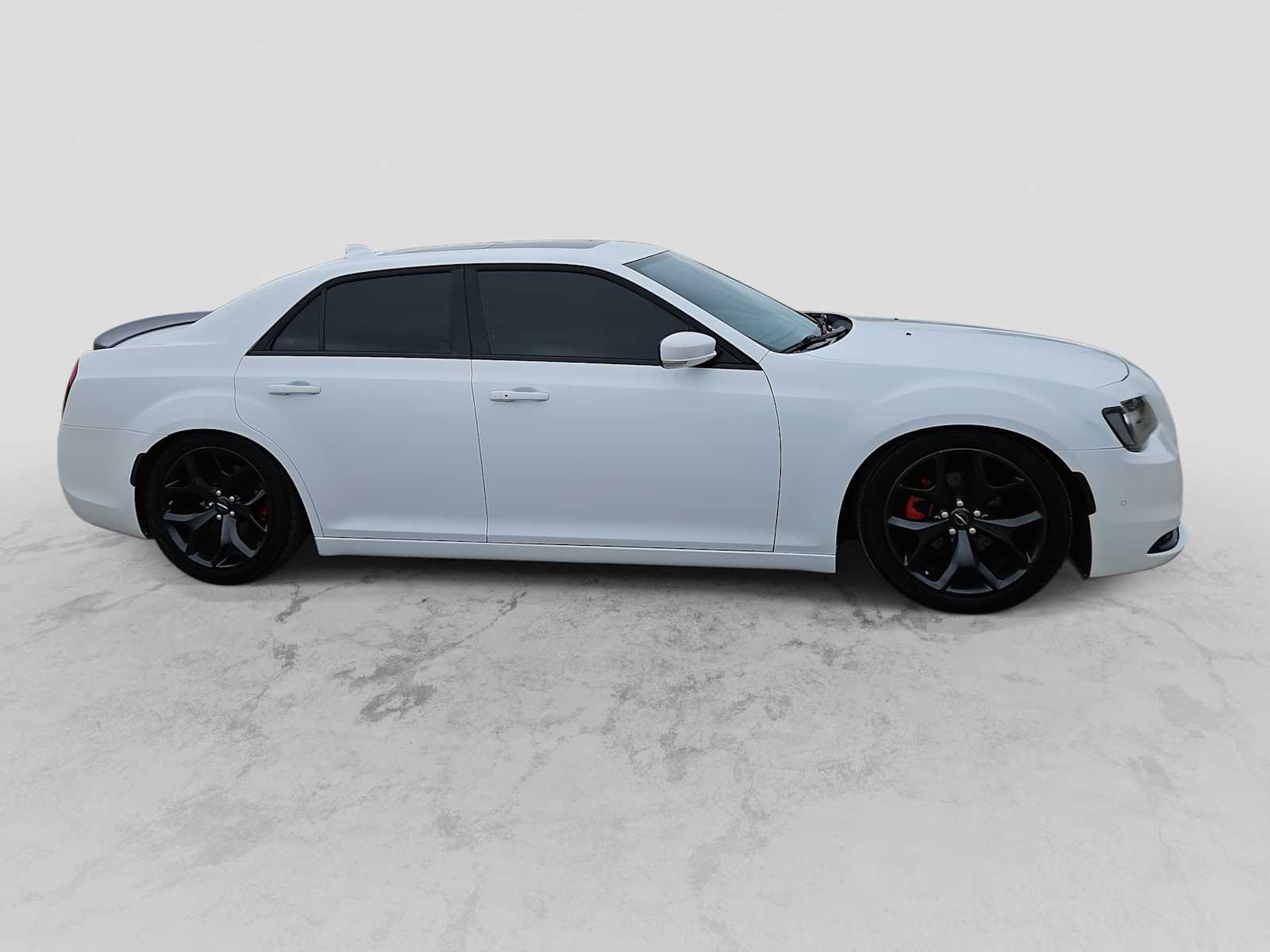 Thumbnail: 2022 Chrysler 300 - 9
