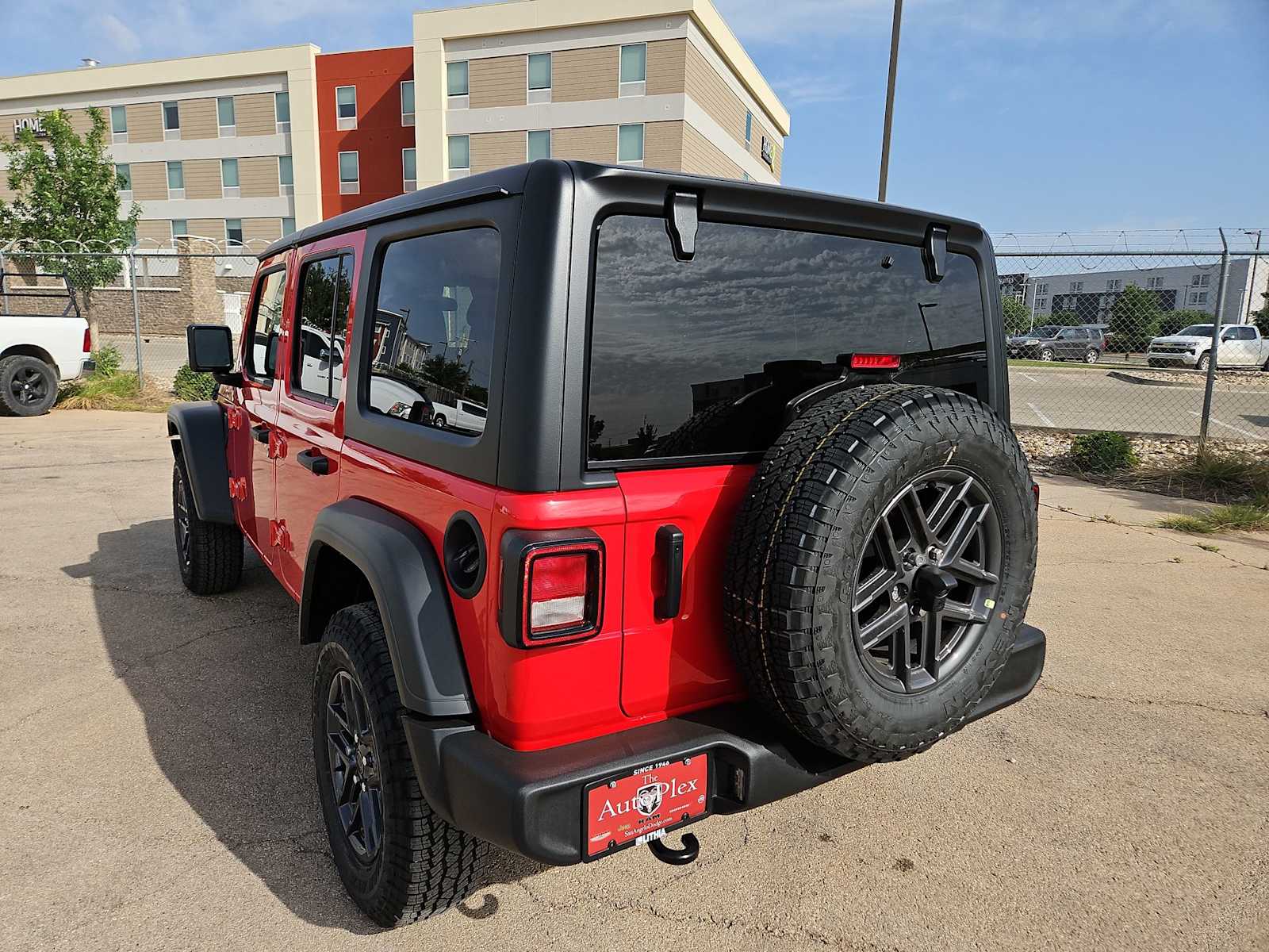 Thumbnail: 2025 Jeep Wrangler - 12