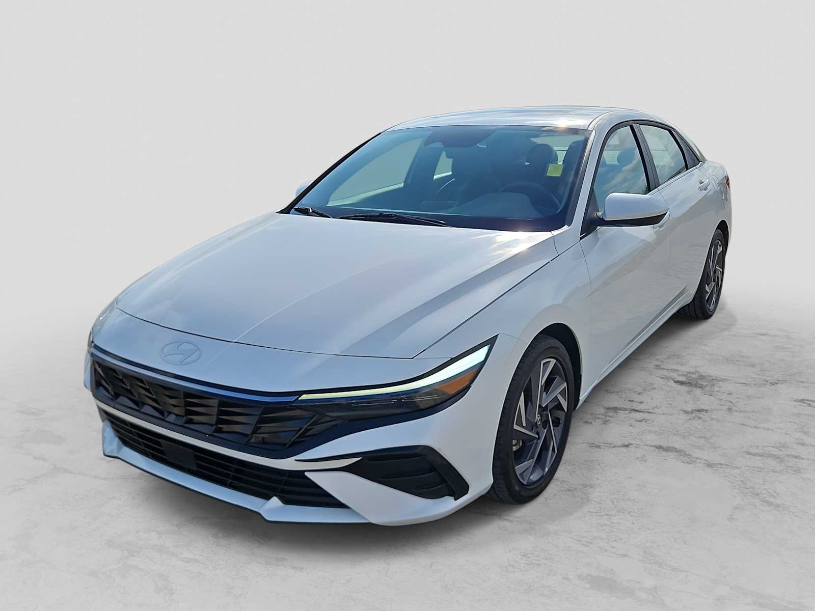 Thumbnail: 2025 Hyundai Elantra - 1