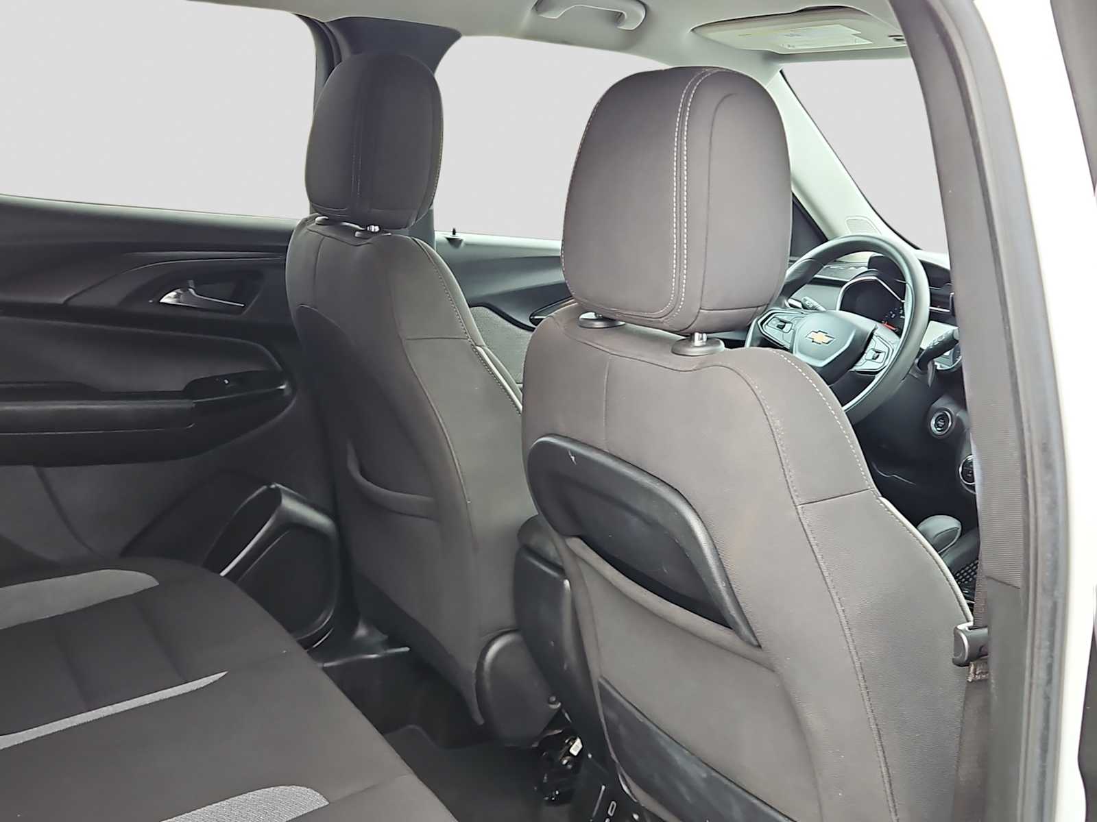 Thumbnail: 2023 Chevrolet TrailBlazer - 15