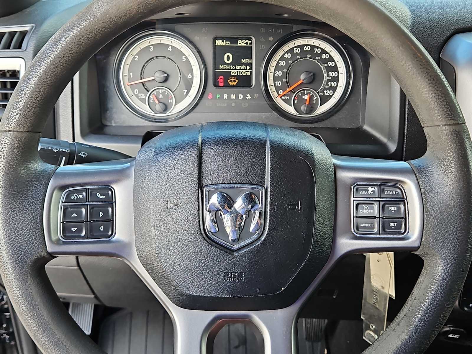 Thumbnail: 2021 RAM 1500 Classic - 25