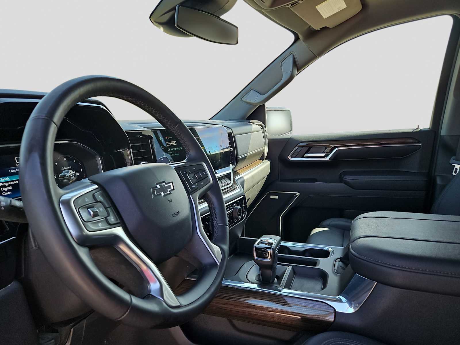 Thumbnail: 2024 Chevrolet Silverado 1500 - 10