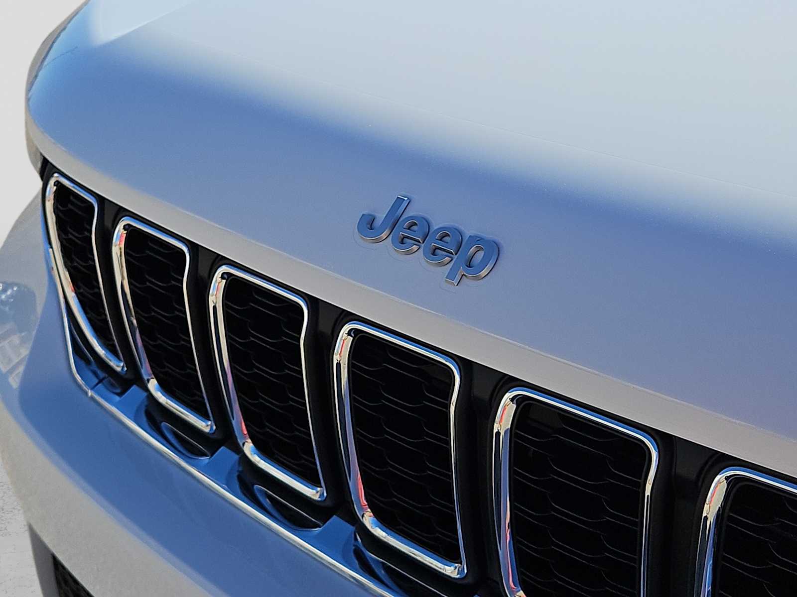 Thumbnail: 2026 Jeep Grand Cherokee - 13