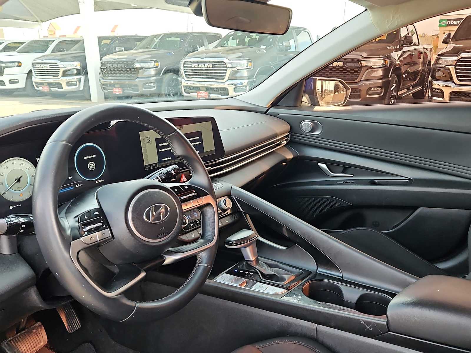 Thumbnail: 2023 Hyundai Elantra - 10