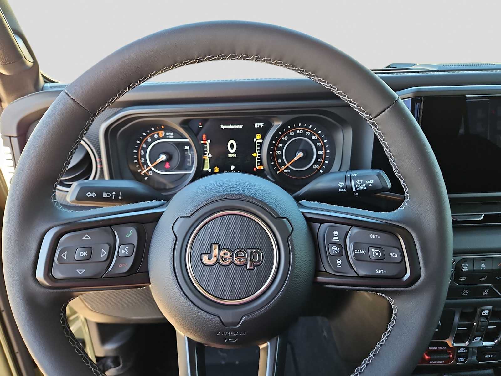 Thumbnail: 2026 Jeep Gladiator - 19