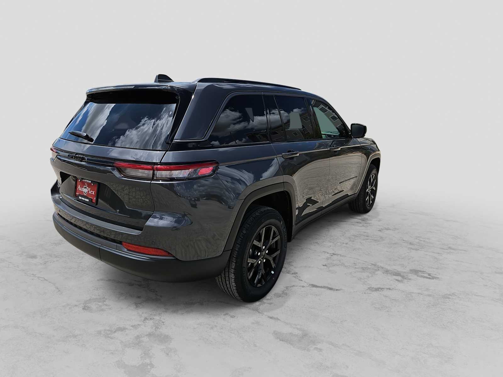 Thumbnail: 2026 Jeep Grand Cherokee - 8