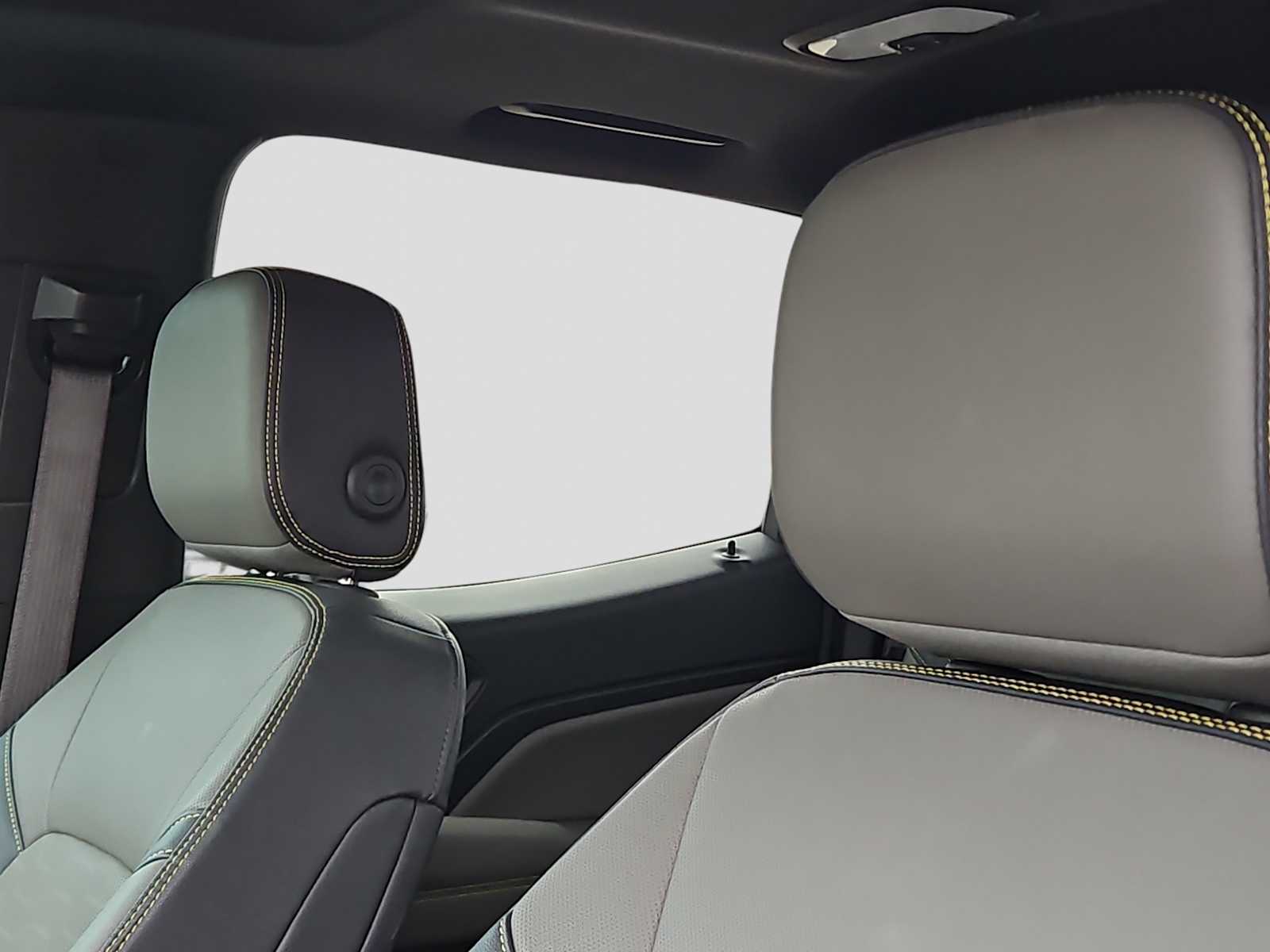 Thumbnail: 2024 Chevrolet Colorado - 15