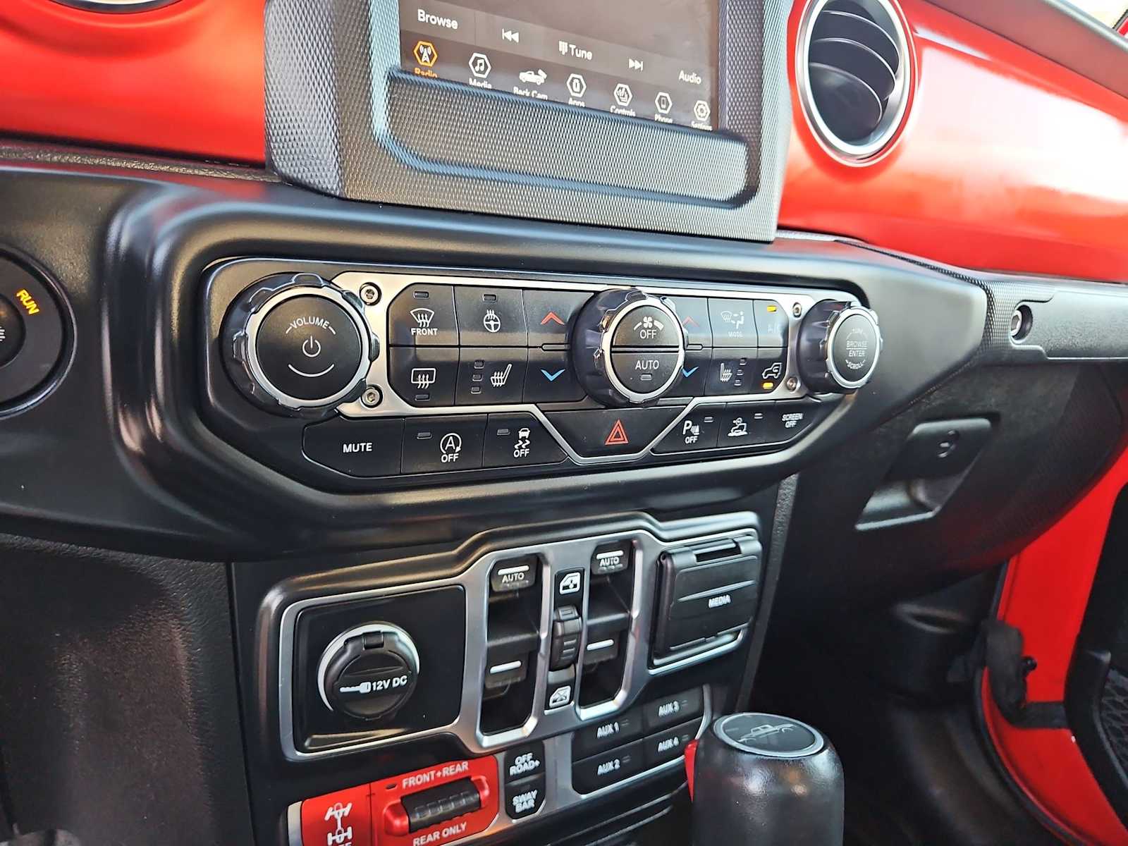 Thumbnail: 2020 Jeep Gladiator - 28