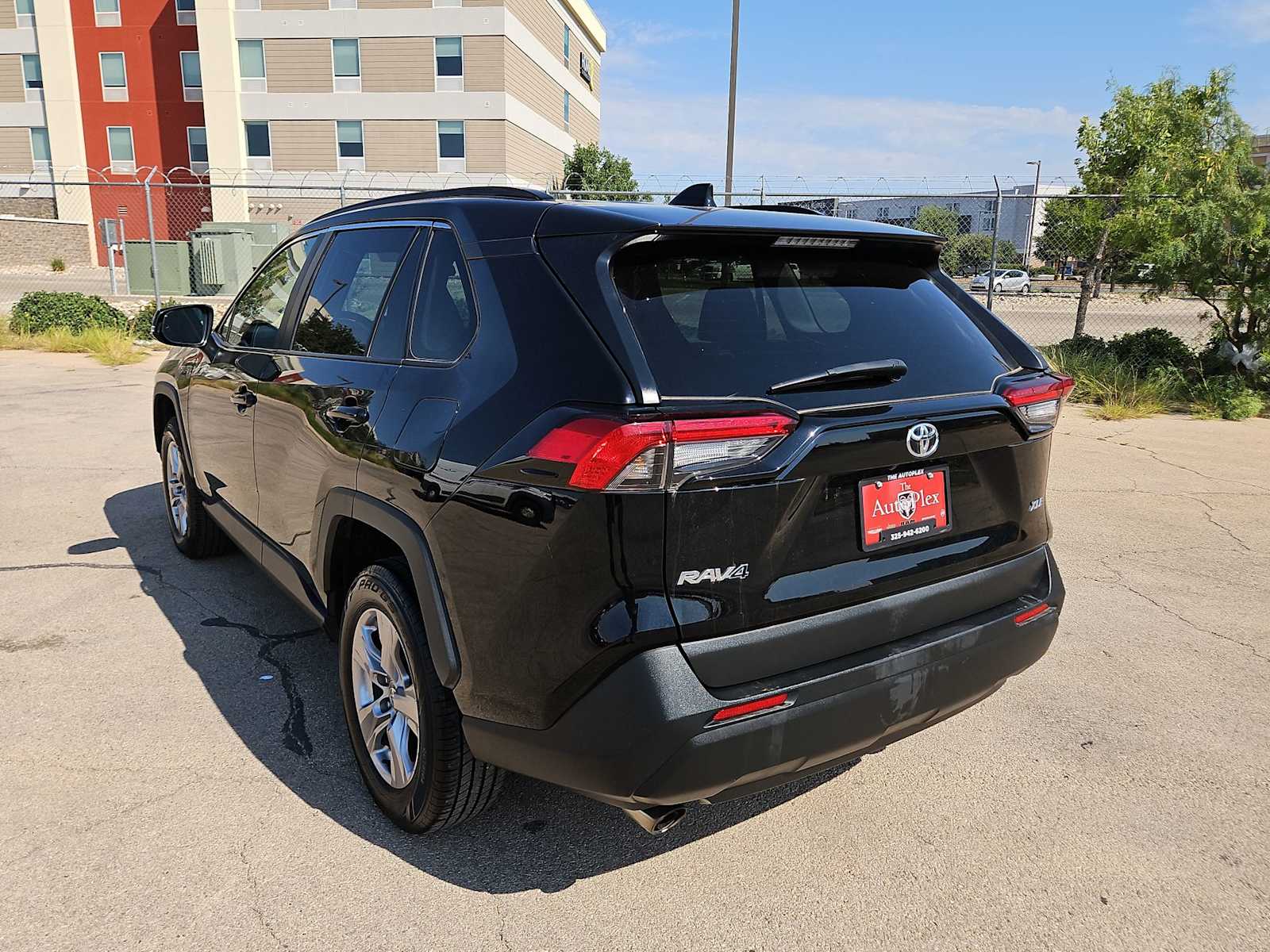 Thumbnail: 2023 Toyota RAV4 - 12