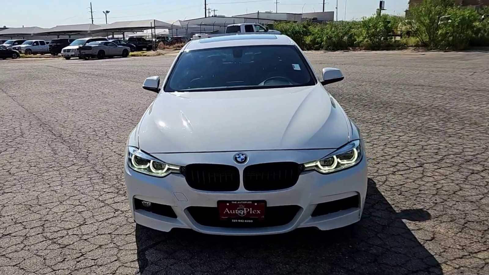 Thumbnail: 2018 BMW 3 Series - 3
