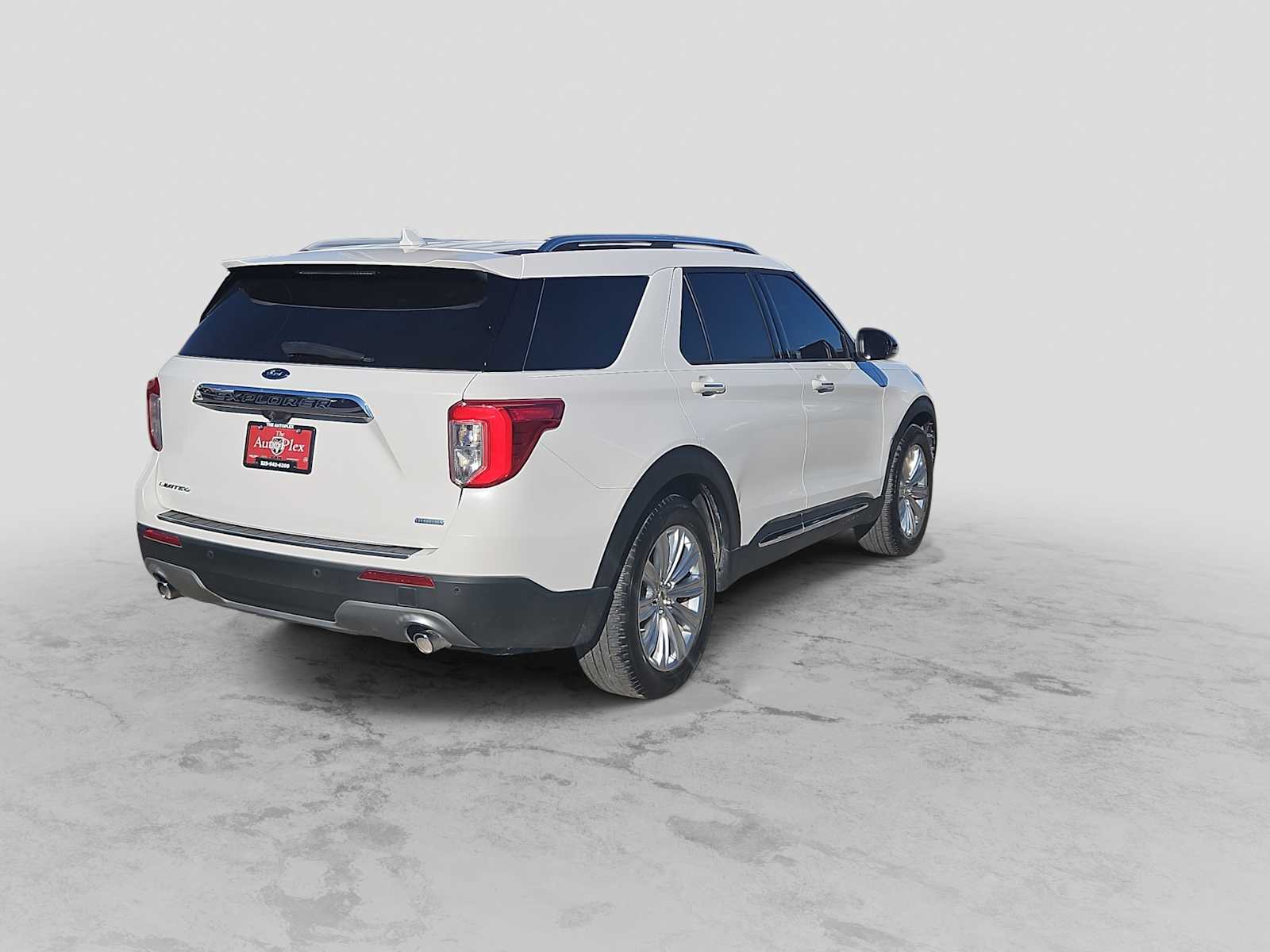 Thumbnail: 2020 Ford Explorer - 8