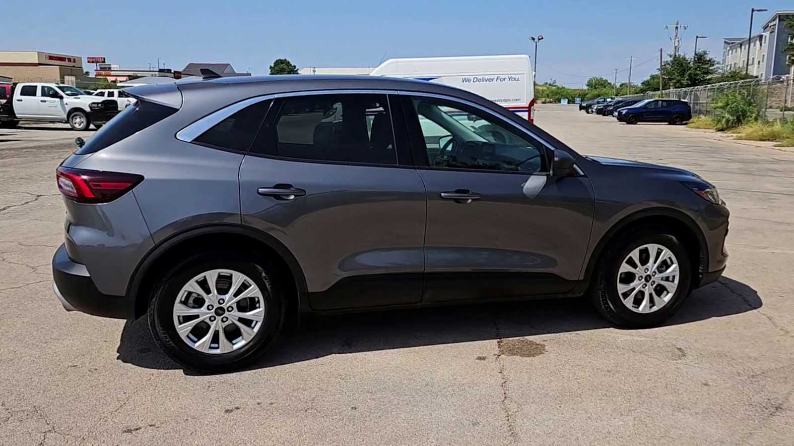 Thumbnail: 2024 Ford Escape - 8