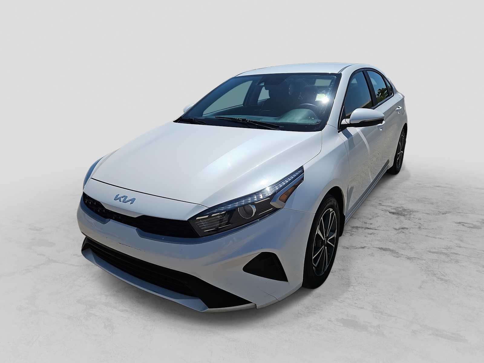 Thumbnail: 2022 Kia Forte - 1