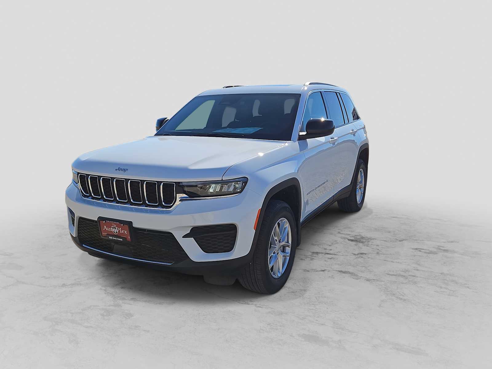 Thumbnail: 2026 Jeep Grand Cherokee - 4
