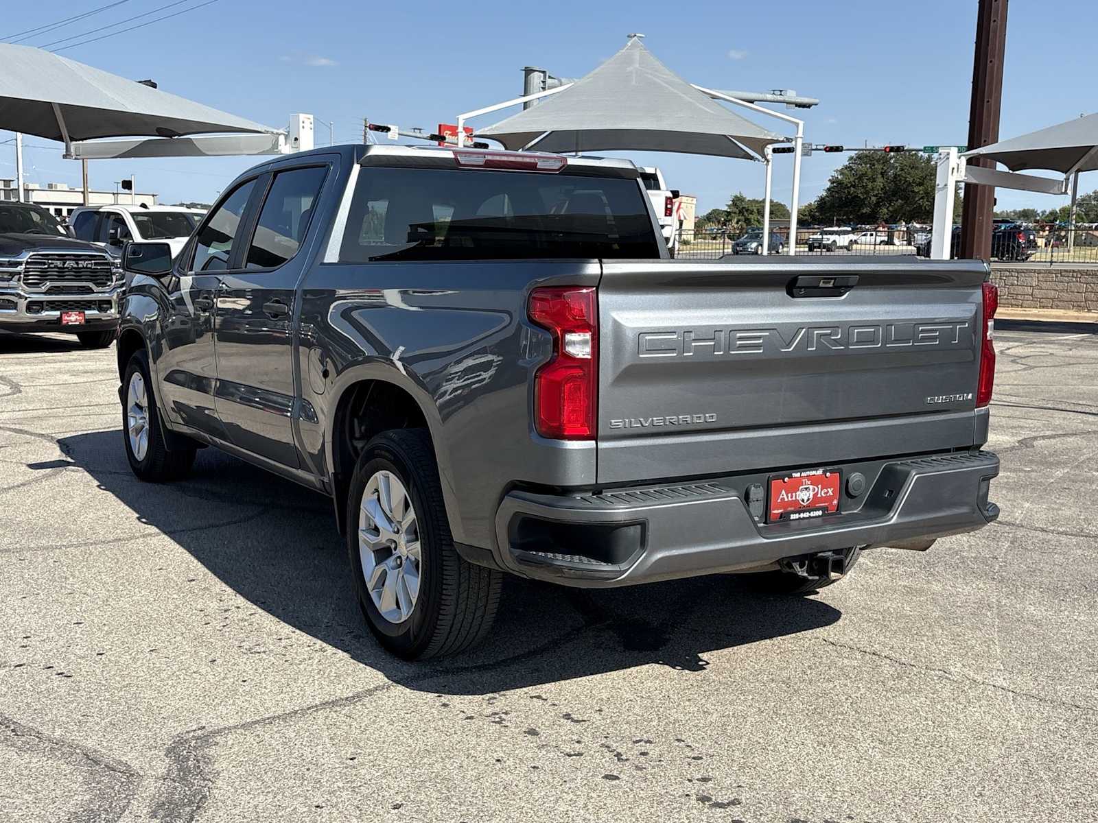 Thumbnail: 2020 Chevrolet Silverado 1500 - 6