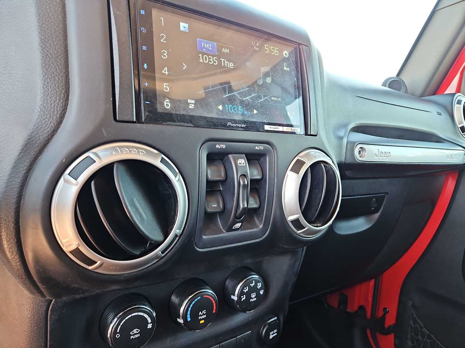 Thumbnail: 2014 Jeep Wrangler - 28
