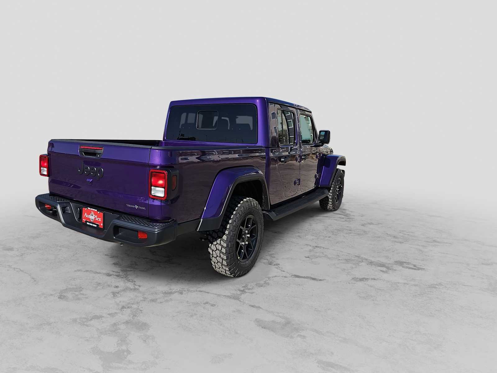 Thumbnail: 2026 Jeep Gladiator - 8