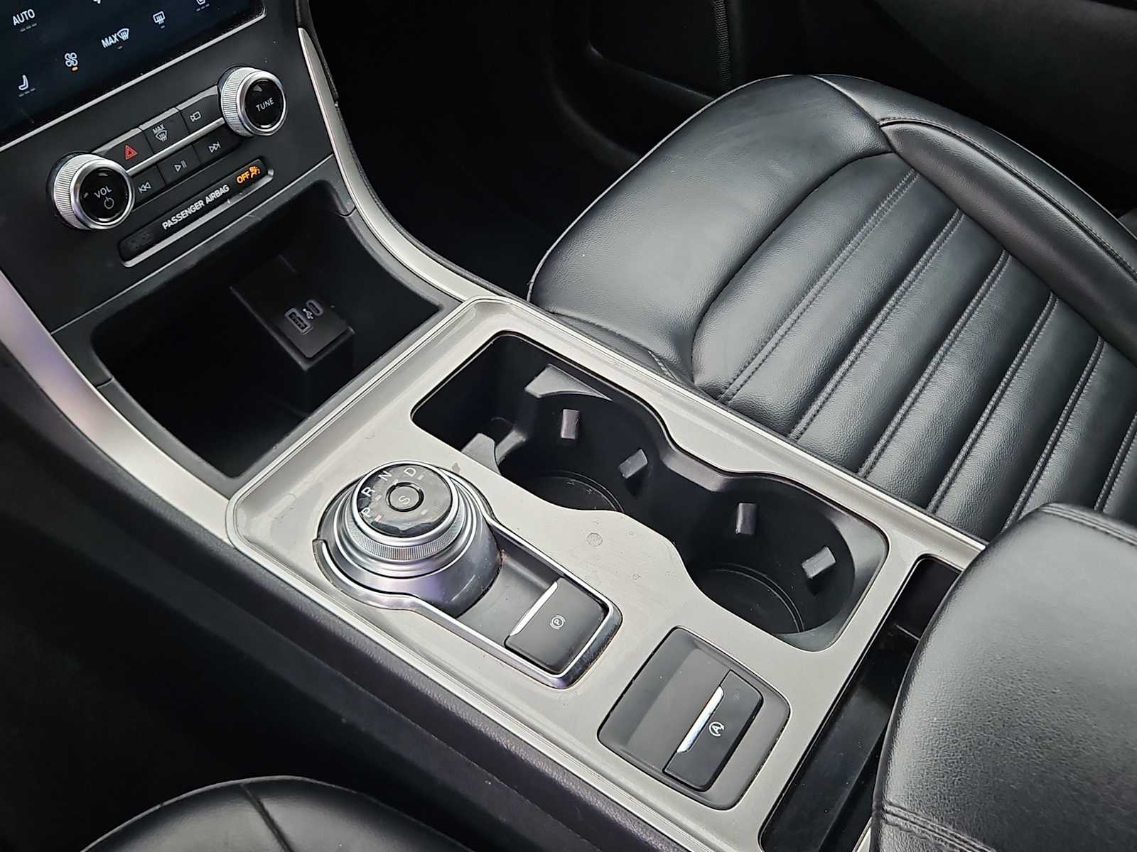 Thumbnail: 2024 Ford Edge - 20