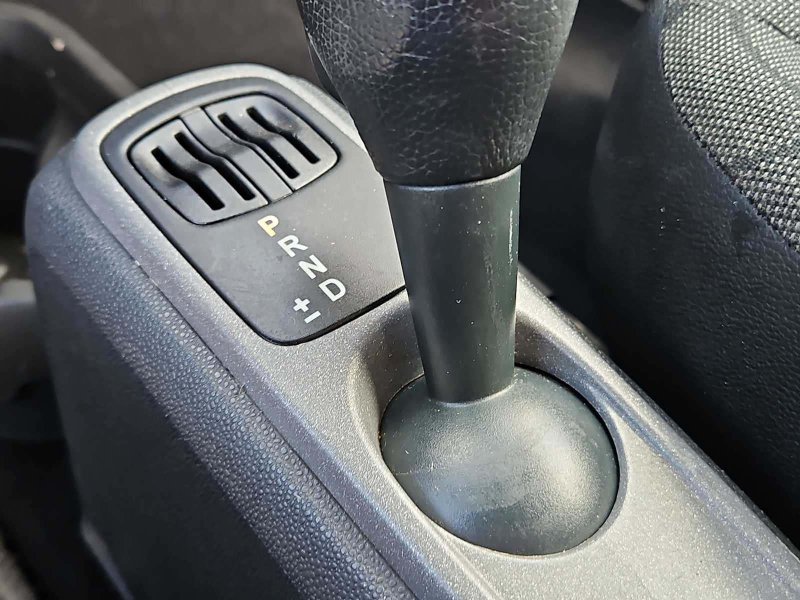 Thumbnail: 2012 smart fortwo - 24