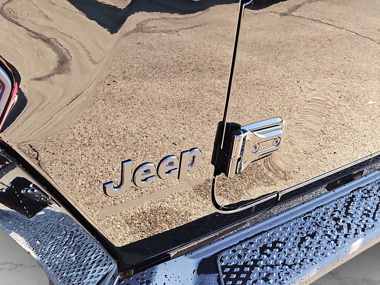 Thumbnail: 2026 Jeep Gladiator - 11