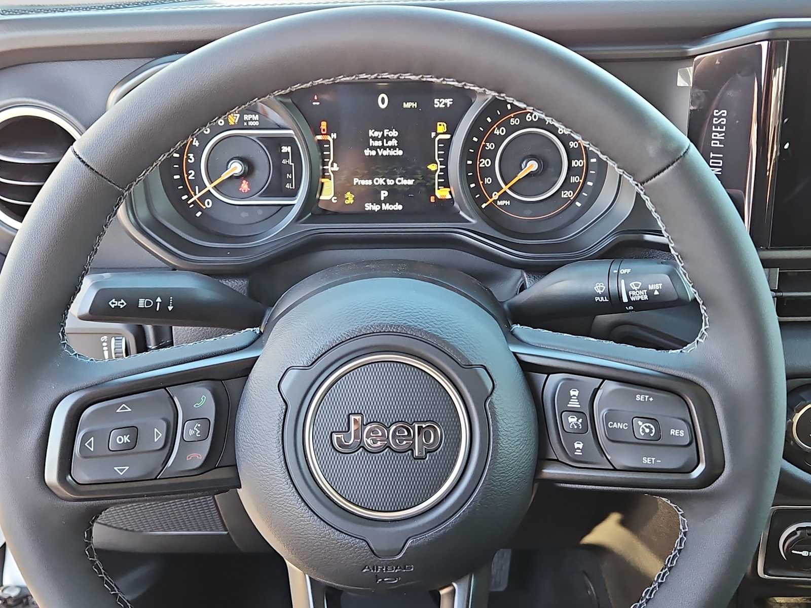 Thumbnail: 2026 Jeep Gladiator - 19