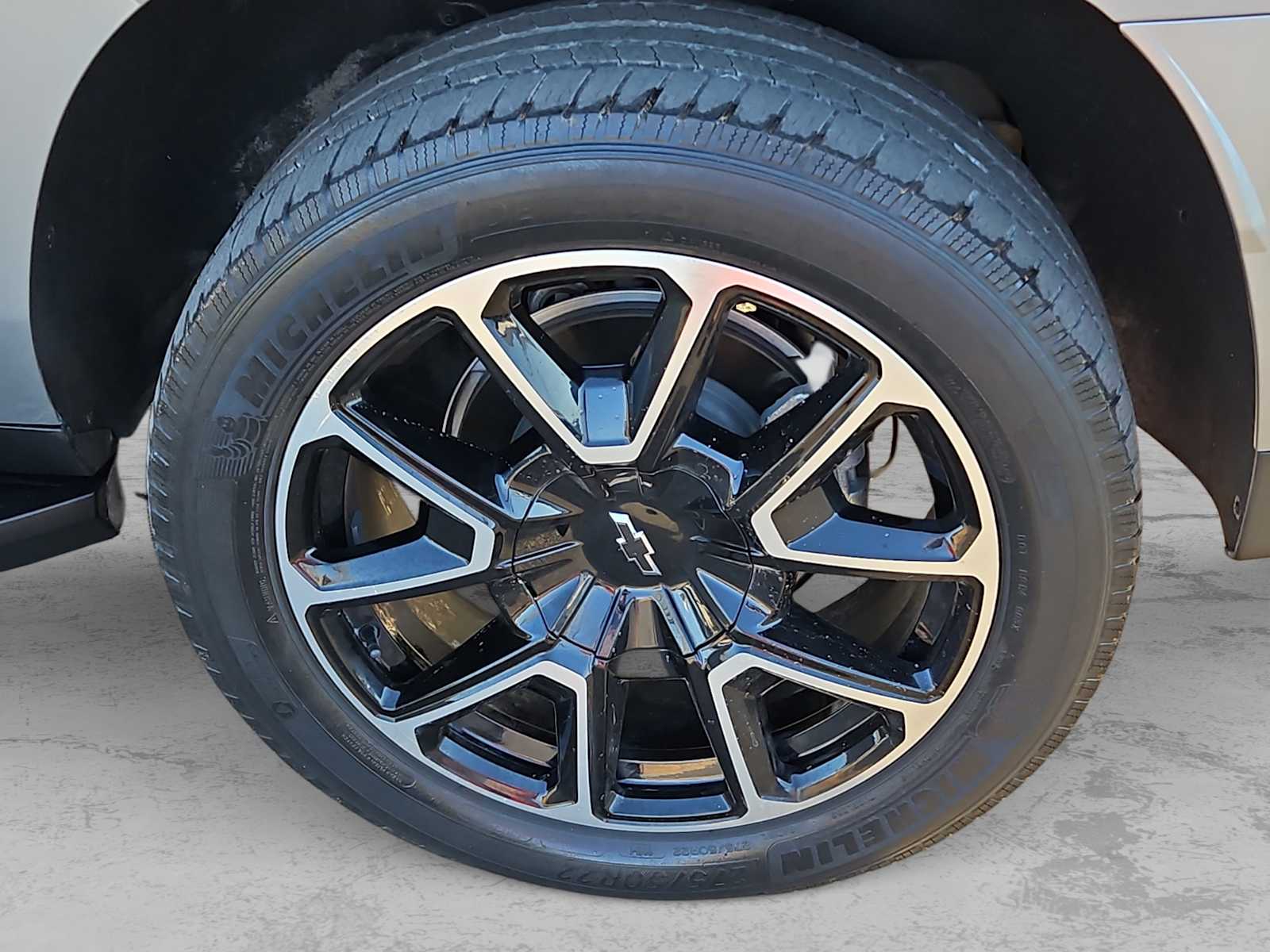 Thumbnail: 2023 Chevrolet Suburban - 12