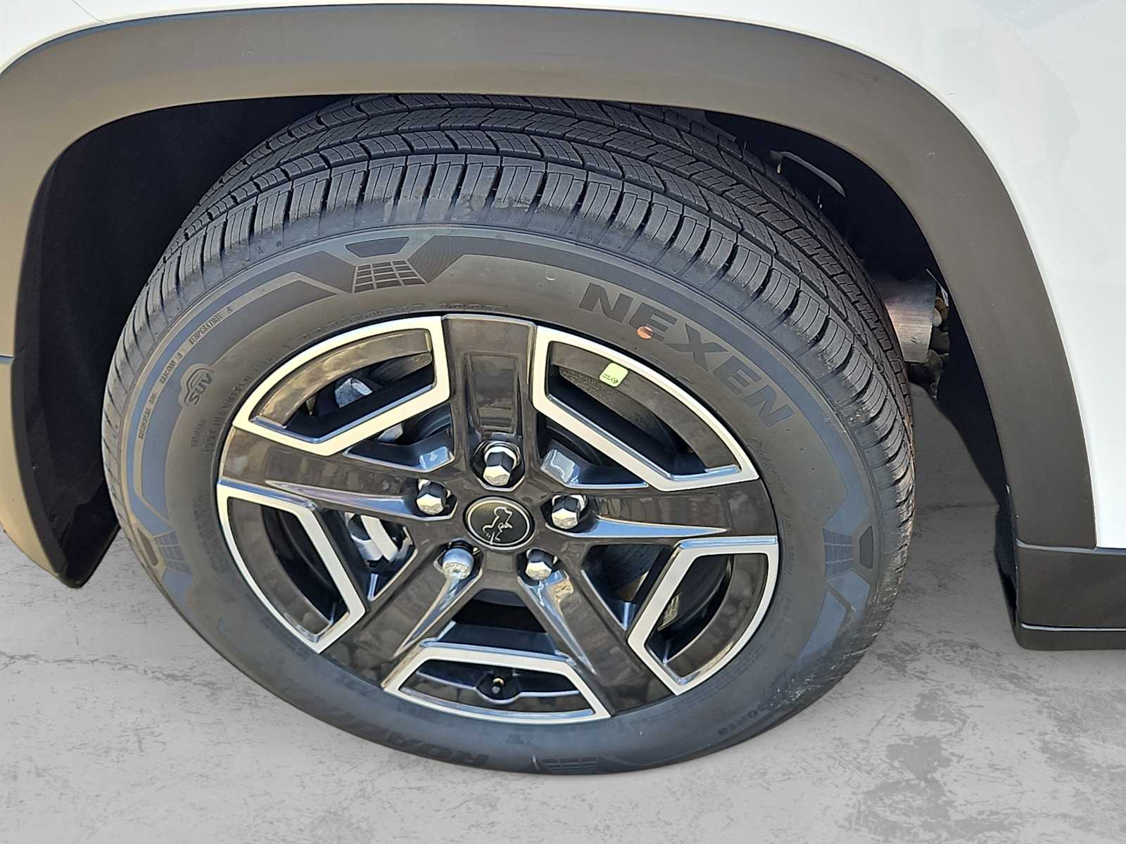 Thumbnail: 2026 Jeep Cherokee - 12