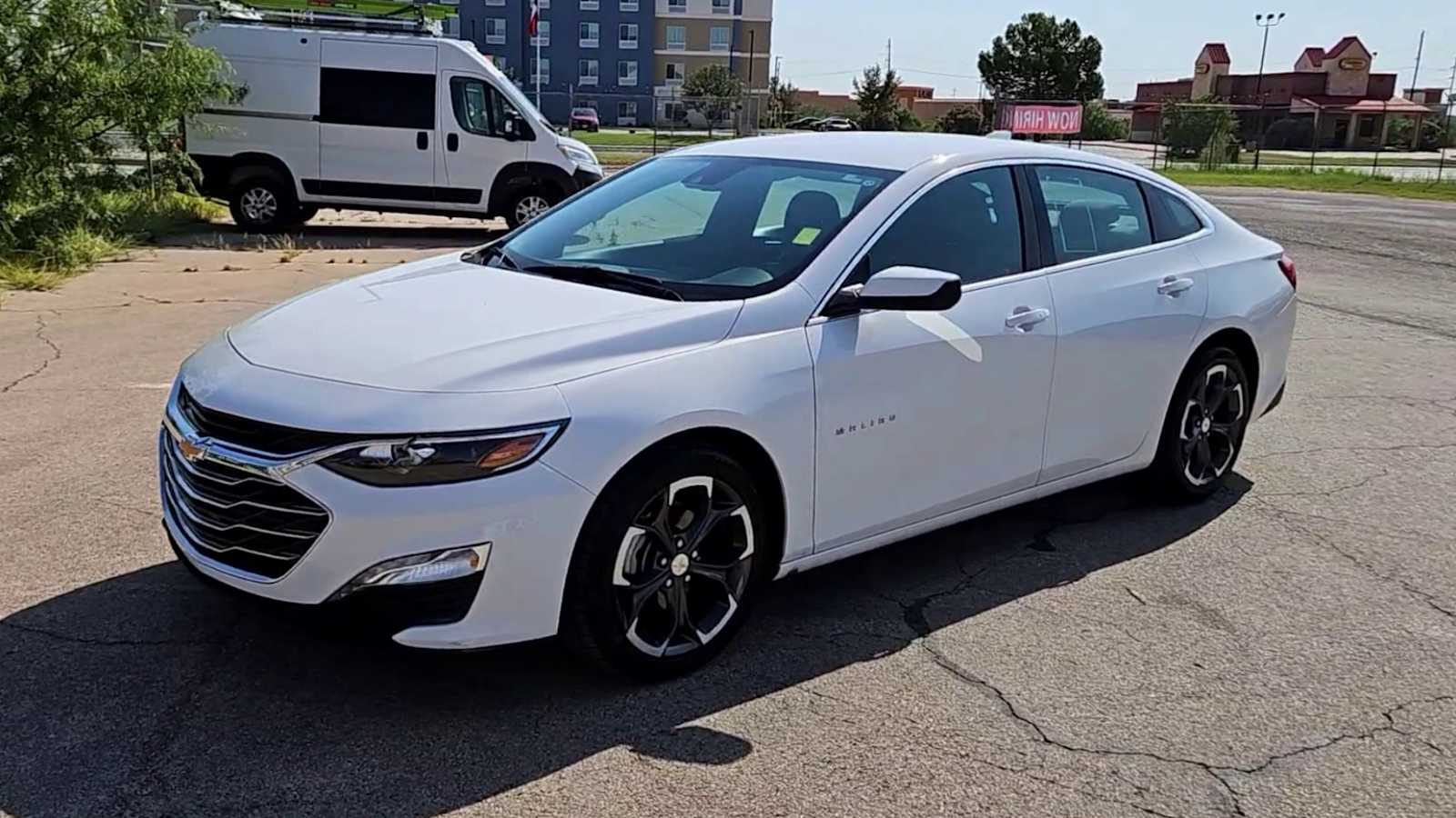 2023 Chevrolet Malibu 1LT photo 4